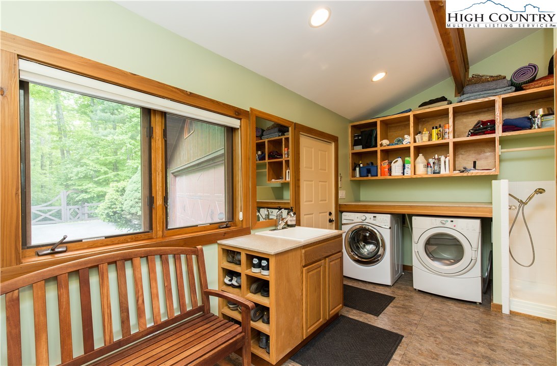 691 Critcher Road Boone, NC 28607 - Photo 5 of 27