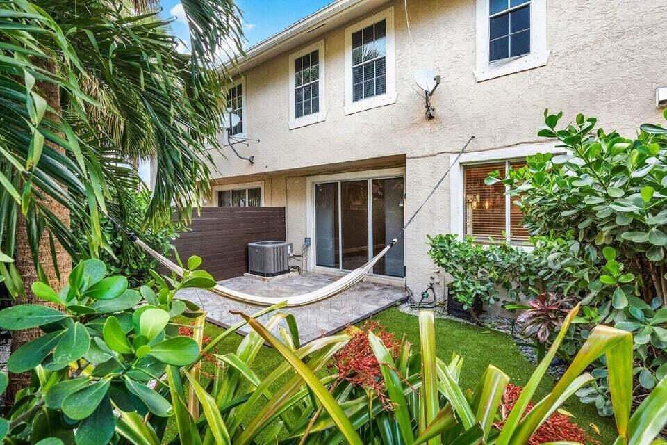 350 Southwest 8th Street, Unit 2 Boca Raton, FL 33486 - Photo 24 of 26 26