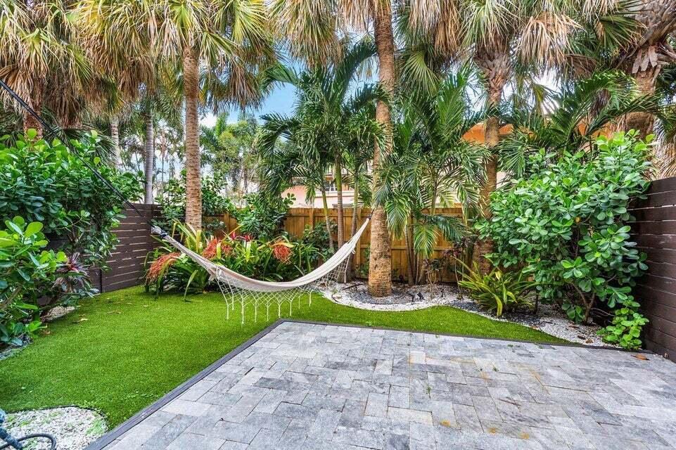 350 Southwest 8th Street, Unit 2 Boca Raton, FL 33486 - Photo 25 of 26 1