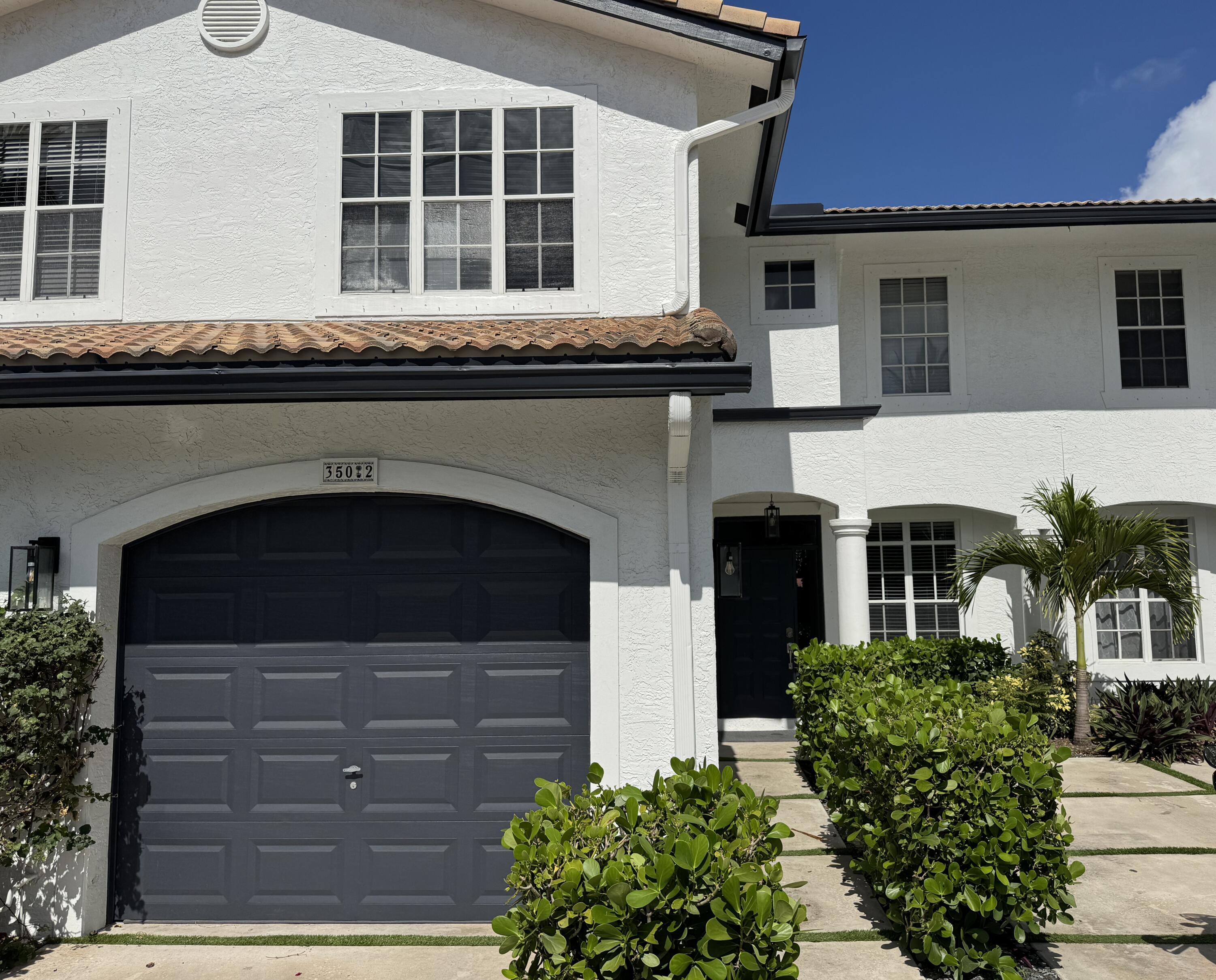 350 Southwest 8th Street, Unit 2 Boca Raton, FL 33486 - Photo 3 of 26 IMG_7709