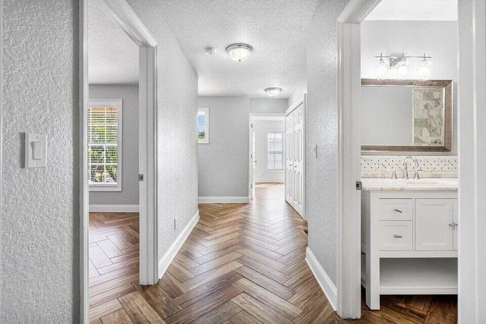 350 Southwest 8th Street, Unit 2 Boca Raton, FL 33486 - Photo 4 of 26 6