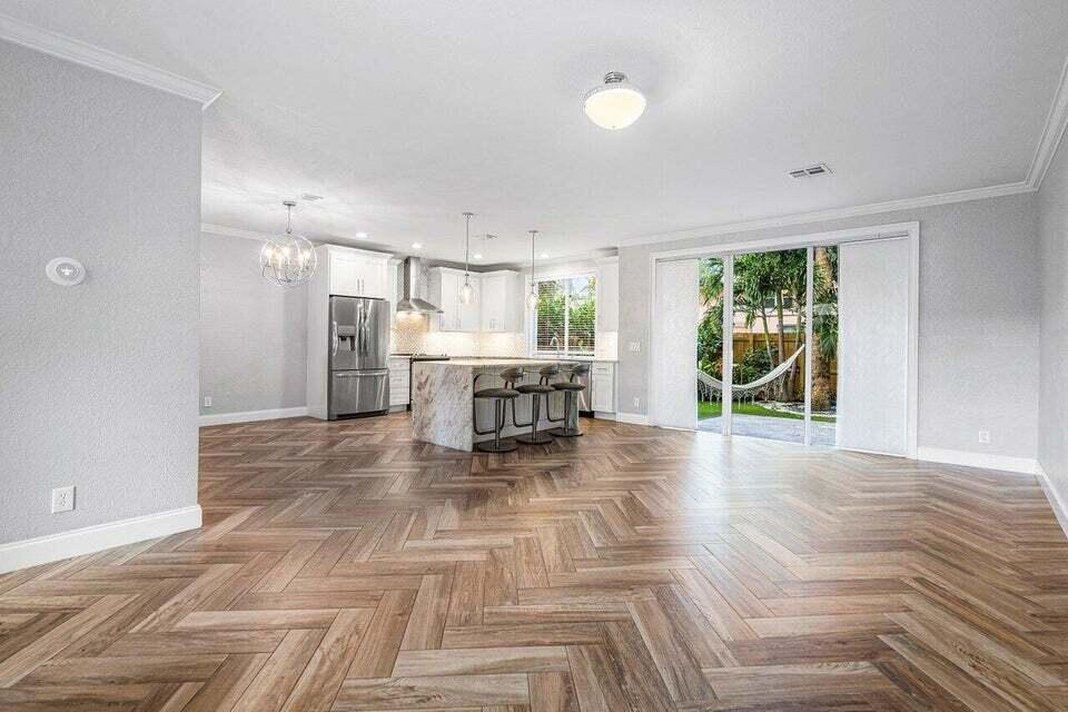 350 Southwest 8th Street, Unit 2 Boca Raton, FL 33486 - Photo 8 of 26 10