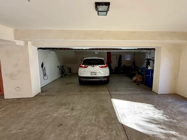 $8,000 | 212 Santa Barbara Street, Unit A, Santa Barbara, CA 93101