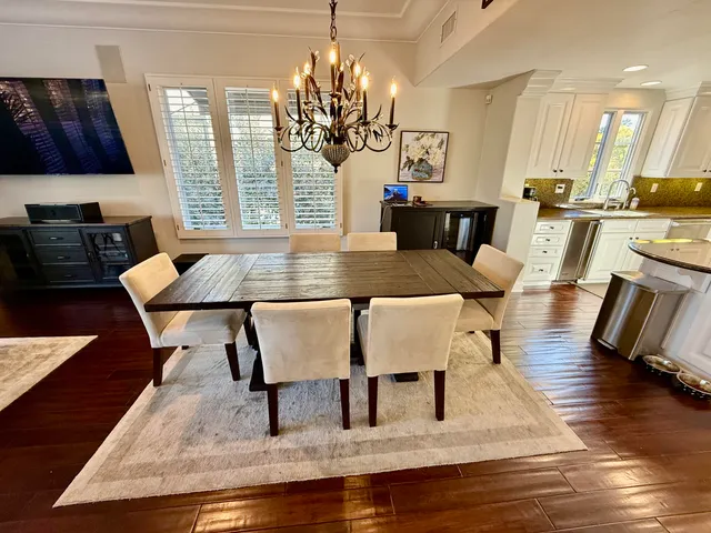 $8,000 | 212 Santa Barbara Street, Unit A, Santa Barbara, CA 93101