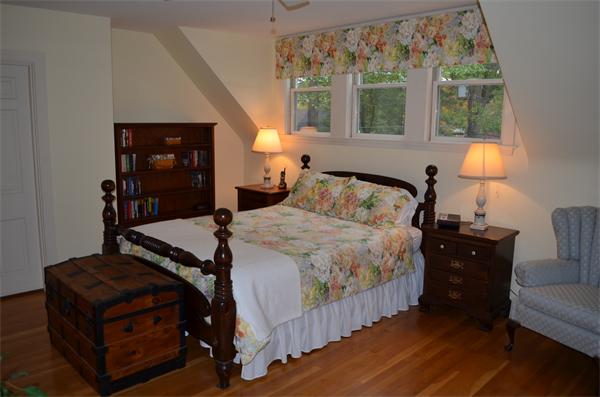 26 County Road Reading, MA 01867 - Photo 16 of 30 Gallery Image 16