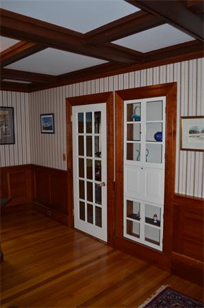 26 County Road Reading, MA 01867 - Photo 4 of 30 Gallery Image 4