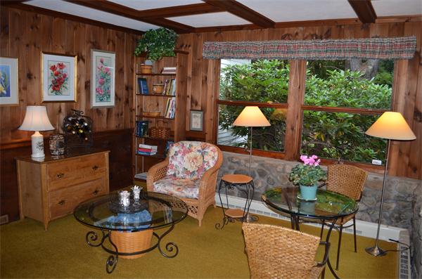 26 County Road Reading, MA 01867 - Photo 8 of 30 Gallery Image 8