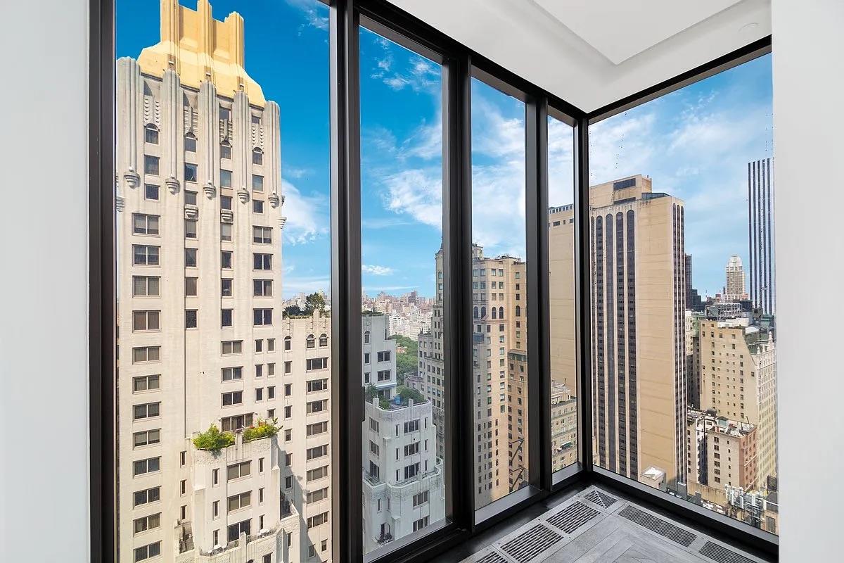 111 West 57th Street, Unit 29 Manhattan, NY 10019 - Photo 16 of 18