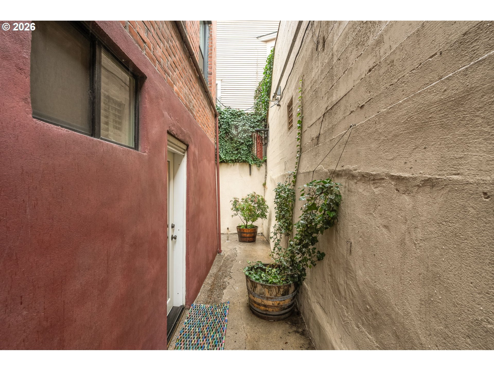 2076 Northwest Johnson Street, Unit 103 Portland, OR 97209 - Photo 13 of 14