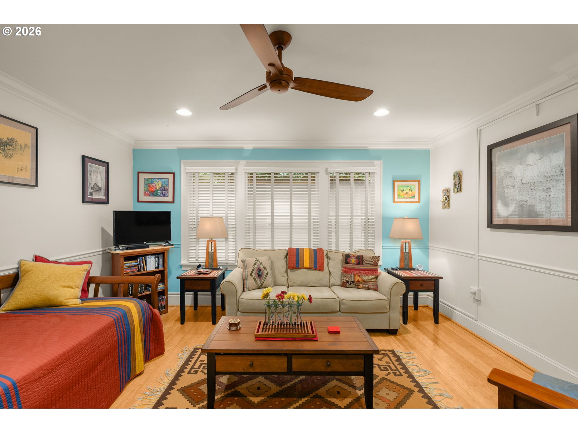 2076 Northwest Johnson Street, Unit 103 Portland, OR 97209 - Photo 2 of 14