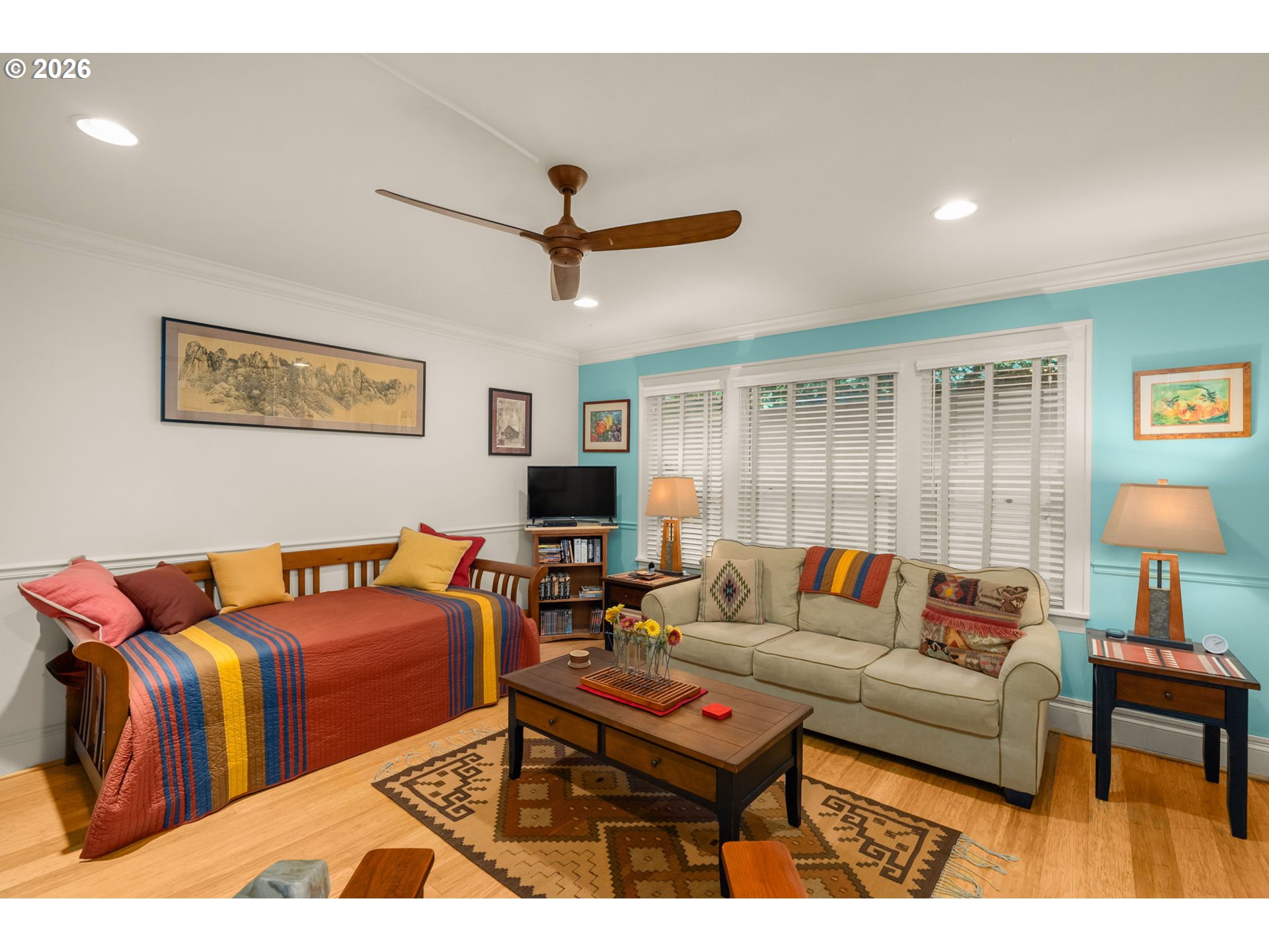 2076 Northwest Johnson Street, Unit 103 Portland, OR 97209 - Photo 4 of 14