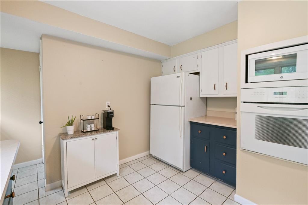 221 Neely School Road Wexford, PA 15090 - Photo 8 of 29 Gallery Image 8