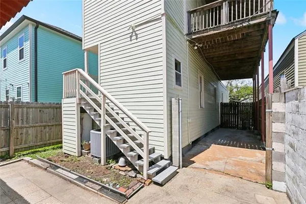 $2,300 | 2748 Bienville Street, New Orleans, LA 70119