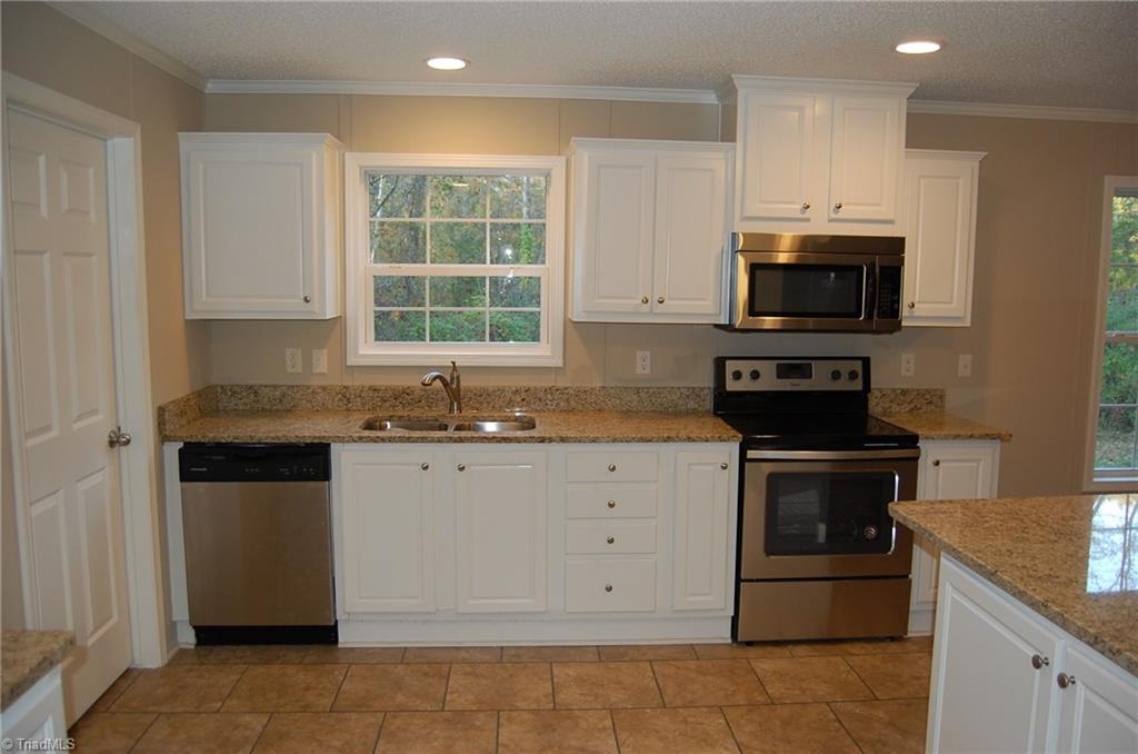 4615 Larkland Road Climax, NC 27233 - Photo 12 of 25 Gallery Image 12