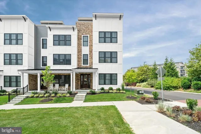 $1,299,999 | 337 Horseshoe Trail, Newtown Square, PA 19073