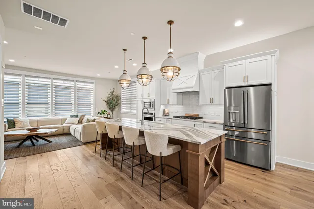 $1,299,999 | 337 Horseshoe Trail, Newtown Square, PA 19073