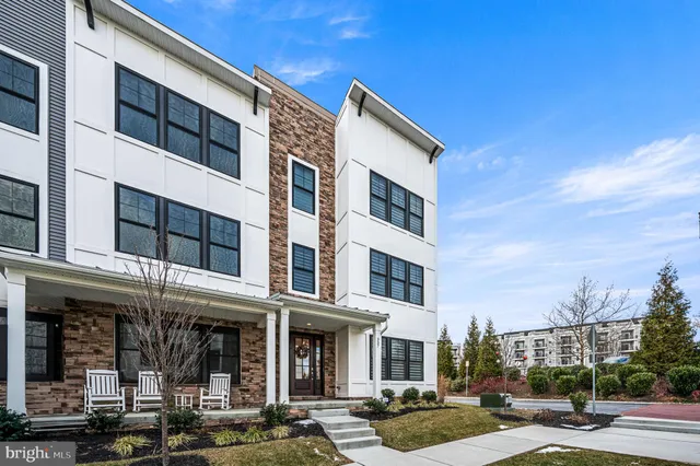 $1,299,999 | 337 Horseshoe Trail, Newtown Square, PA 19073