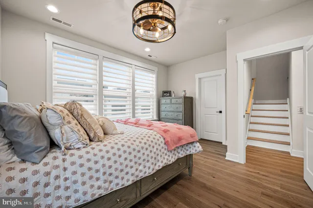 $1,299,999 | 337 Horseshoe Trail, Newtown Square, PA 19073