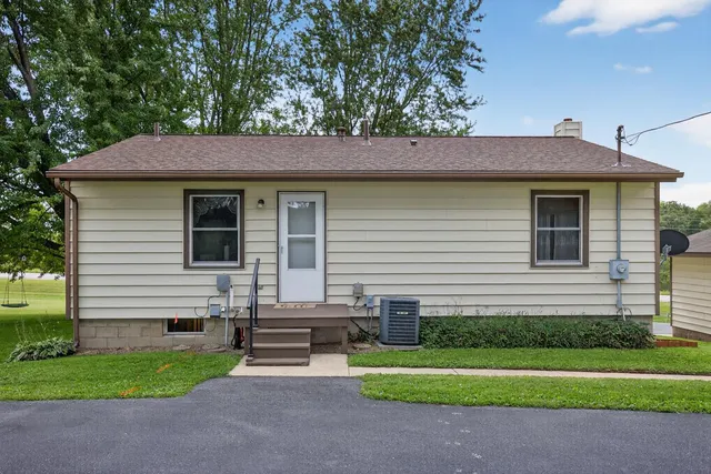 $485,000 | 1289 White Bridge Road Northwest, Oronoco, MN 55960