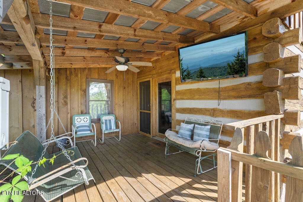 302 Beech Branch Road Gatlinburg, TN 37738 - Photo 9 of 40
