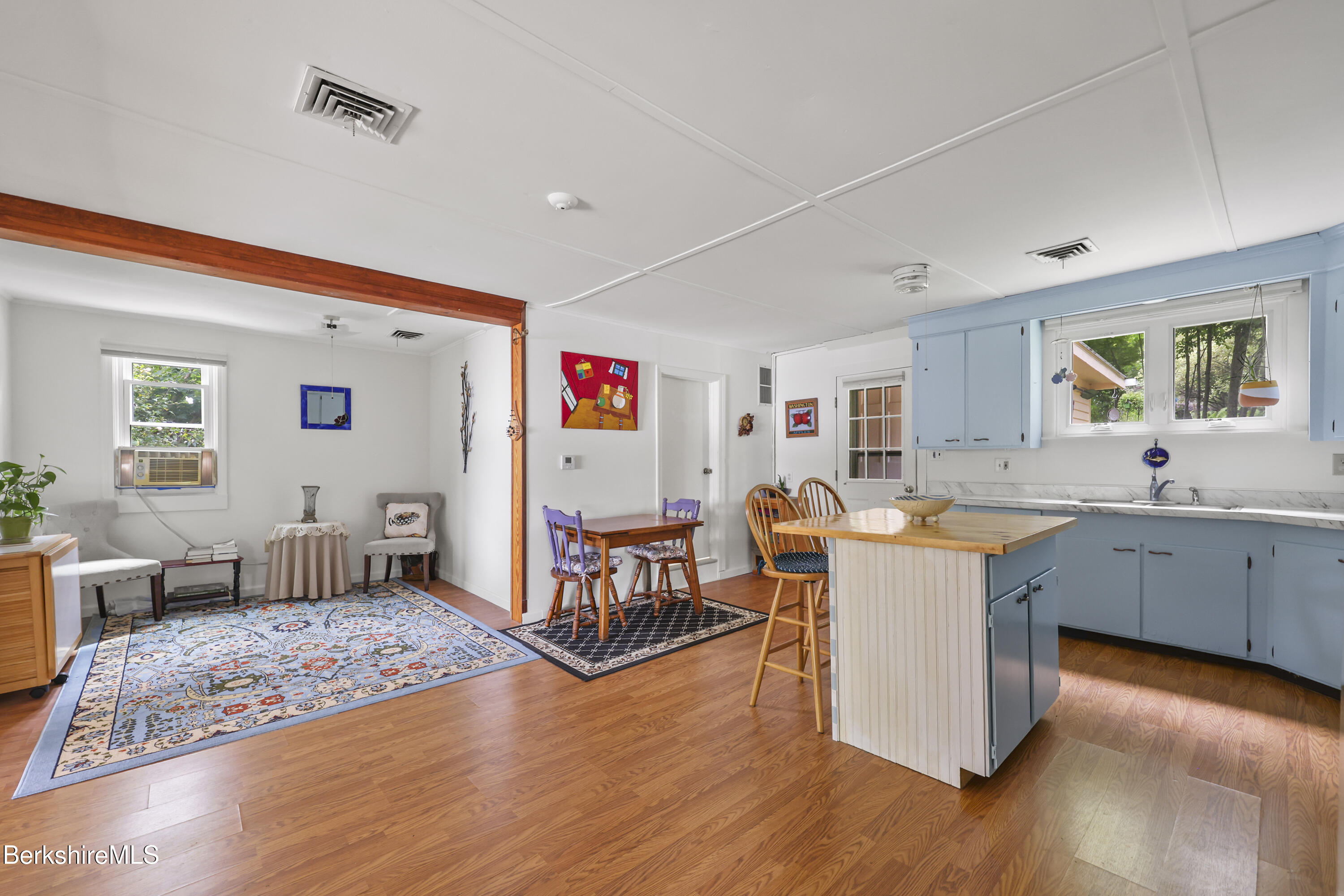 263 Shore Road Richmond, MA 01201 - Photo 10 of 26 Kitchen