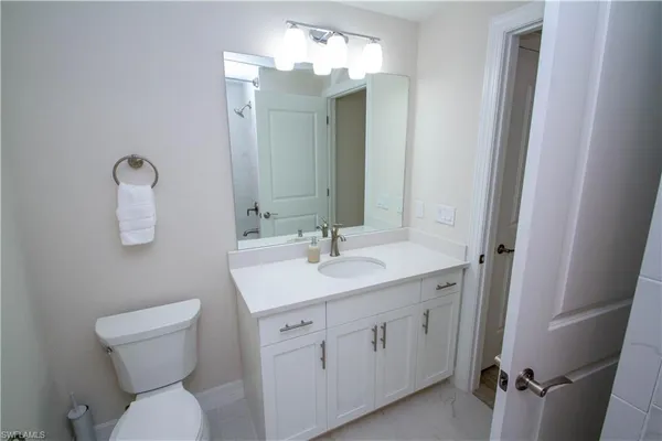 $7,500 | 268 Indies Drive East, Unit 102, Naples, FL 34114