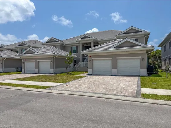 $7,500 | 268 Indies Drive East, Unit 102, Naples, FL 34114