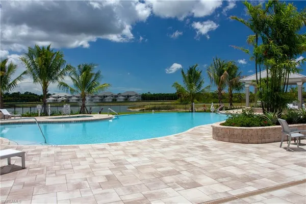 $7,500 | 268 Indies Drive East, Unit 102, Naples, FL 34114