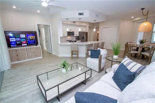 $7,500 | 268 Indies Drive East, Unit 102, Naples, FL 34114