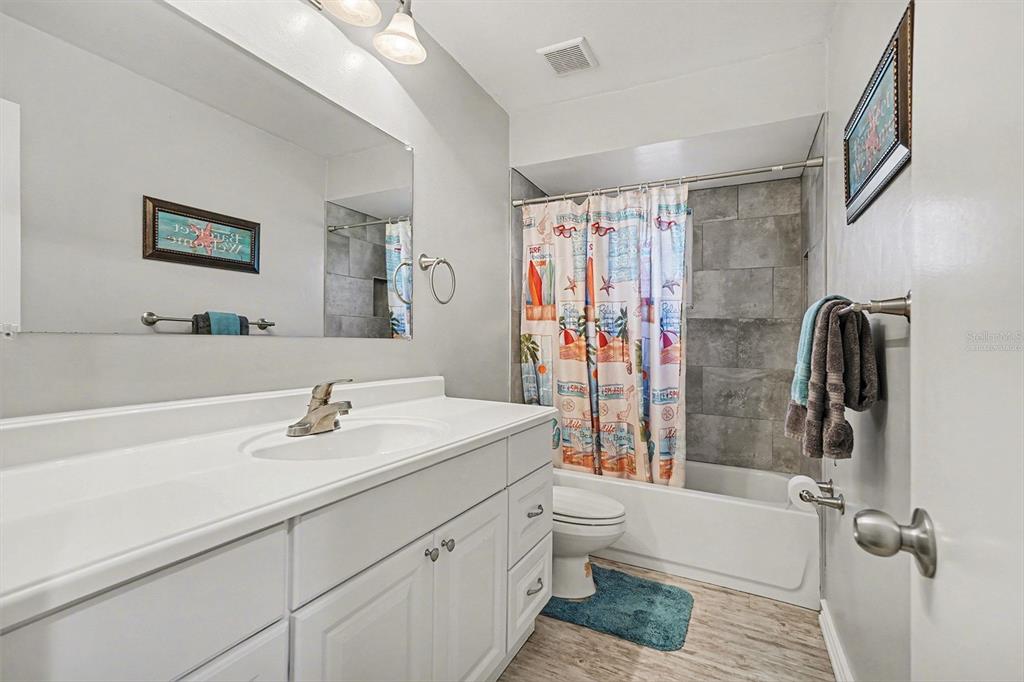 1402 Provincetown Circle Lutz, FL 33549 - Photo 11 of 28