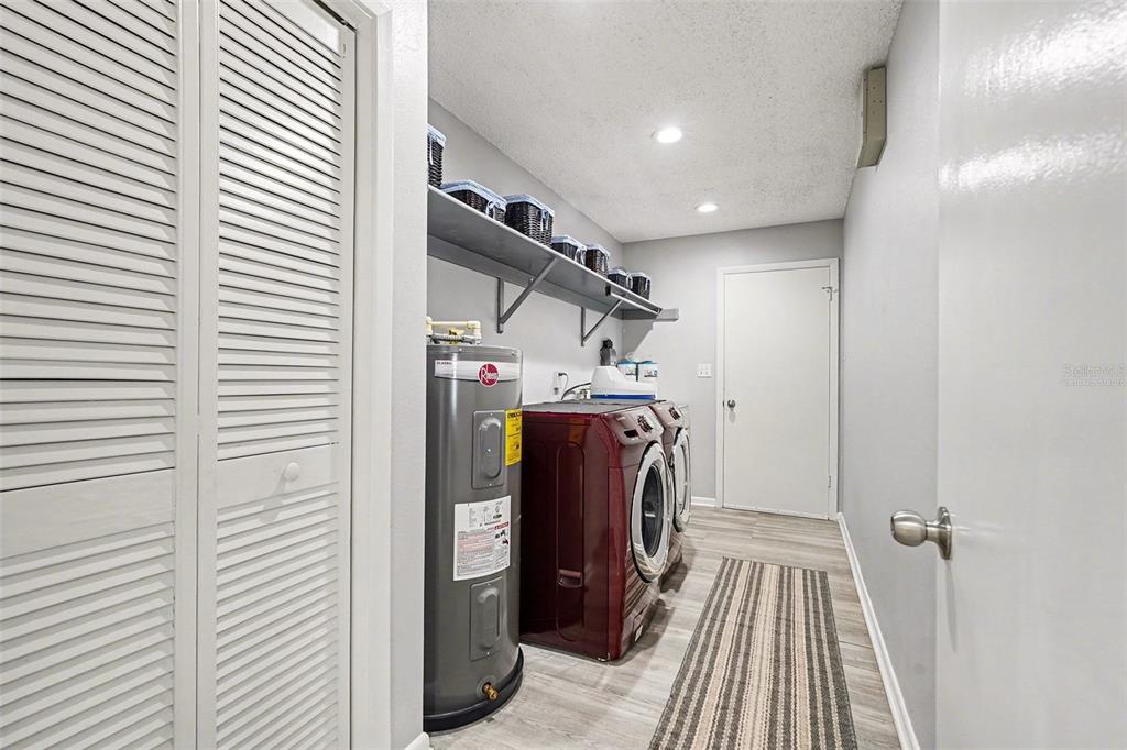 1402 Provincetown Circle Lutz, FL 33549 - Photo 13 of 28