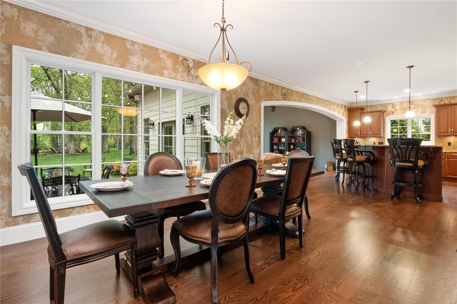 111 South Spoede Road Creve Coeur, MO 63141 - Photo 11 of 59