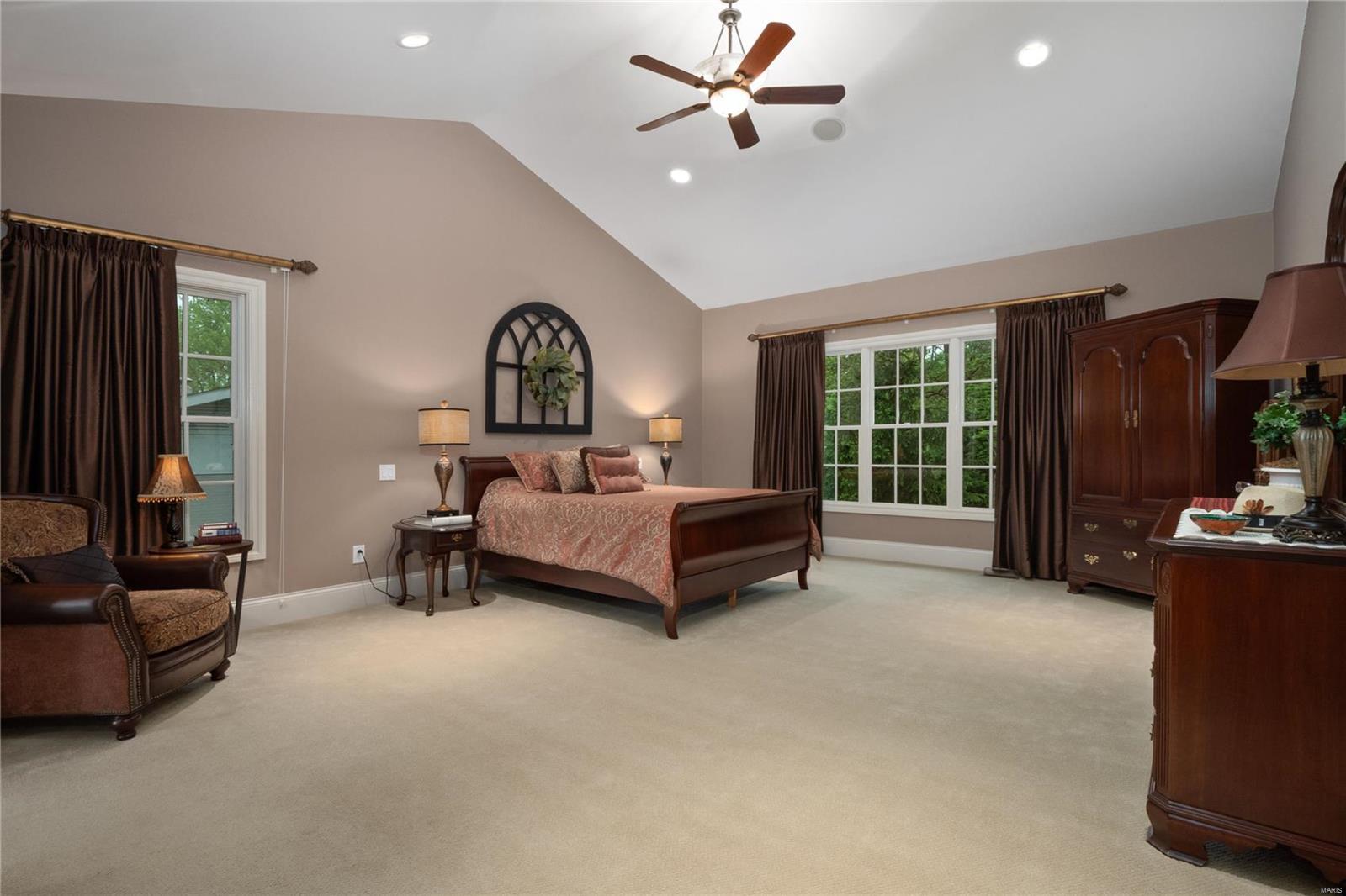 111 South Spoede Road Creve Coeur, MO 63141 - Photo 16 of 59