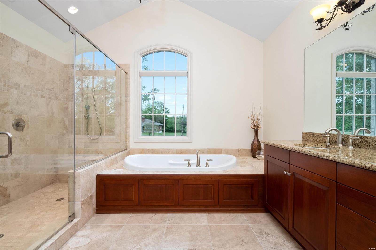 111 South Spoede Road Creve Coeur, MO 63141 - Photo 18 of 59