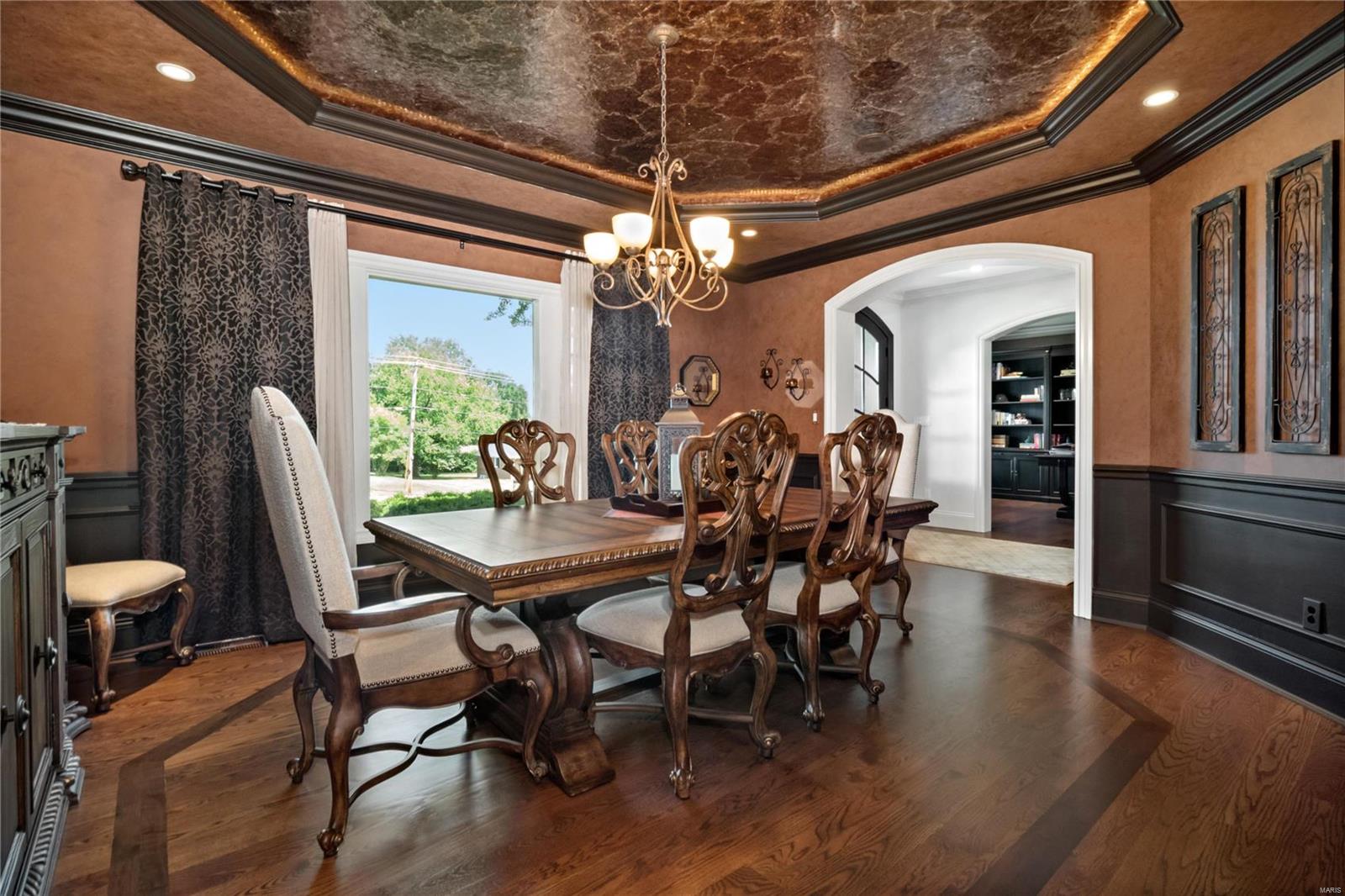 111 South Spoede Road Creve Coeur, MO 63141 - Photo 5 of 59