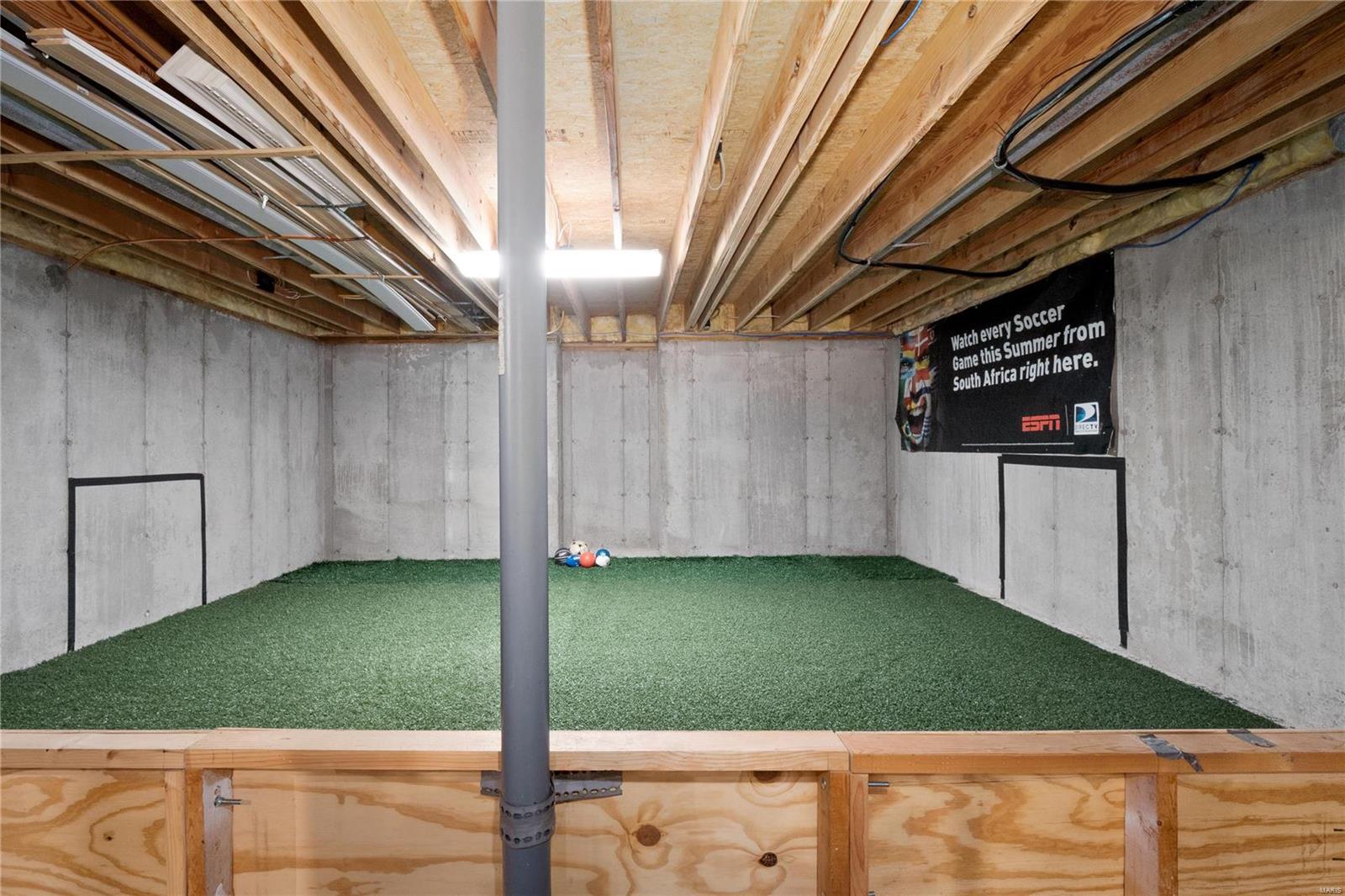 111 South Spoede Road Creve Coeur, MO 63141 - Photo 47 of 59