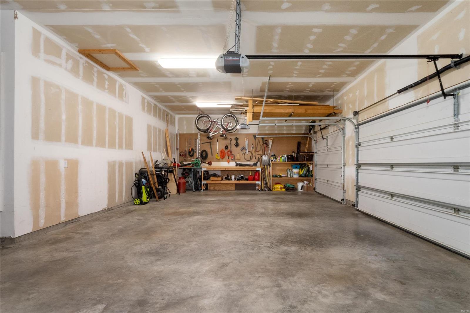 111 South Spoede Road Creve Coeur, MO 63141 - Photo 55 of 59