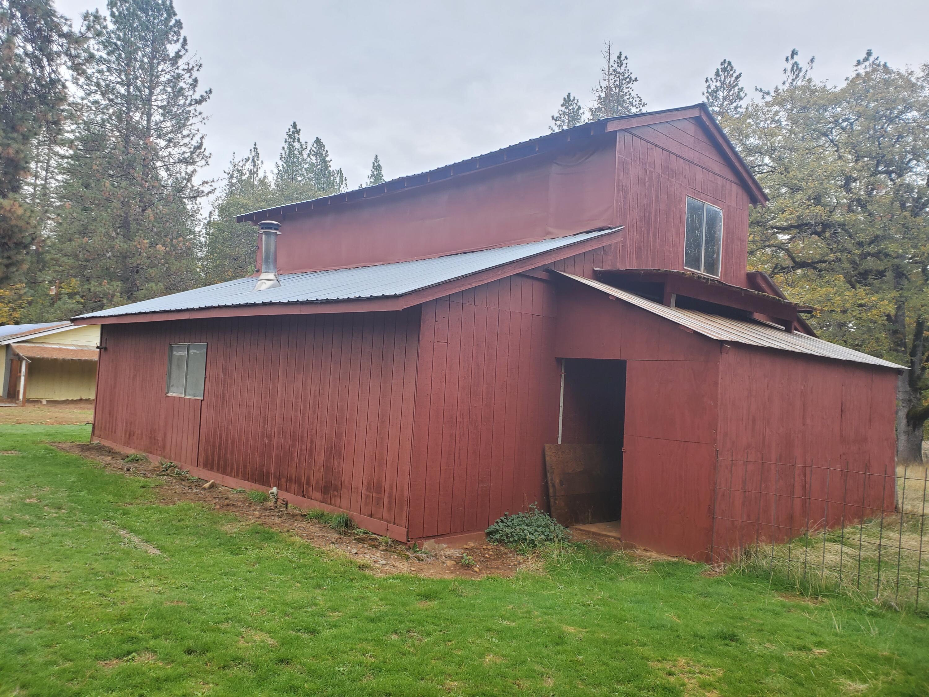 513 Queens Branch Road Rogue River, OR 97537 - Photo 31 of 56 20211021_124454