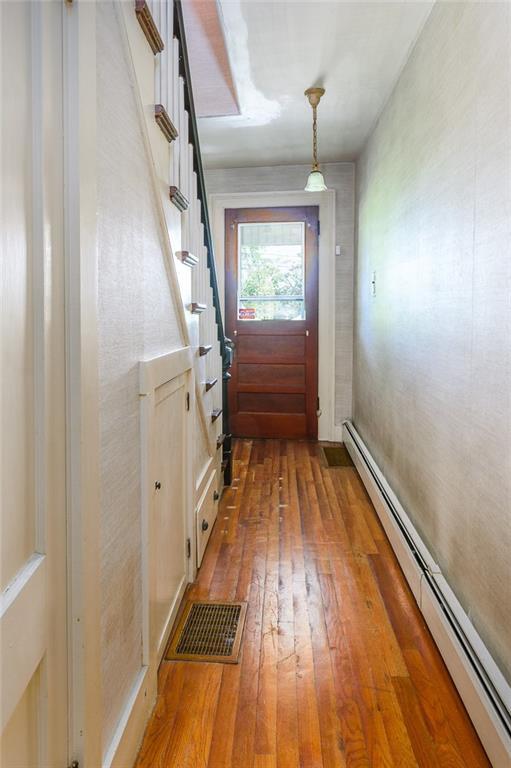 40 Garrison Street Portland, ME 04102 - Photo 21 of 35 Hallway looking towards the front...