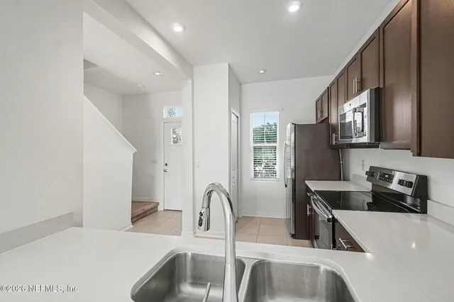 $200,000 | 268 Annies Place, Jacksonville, FL 32218