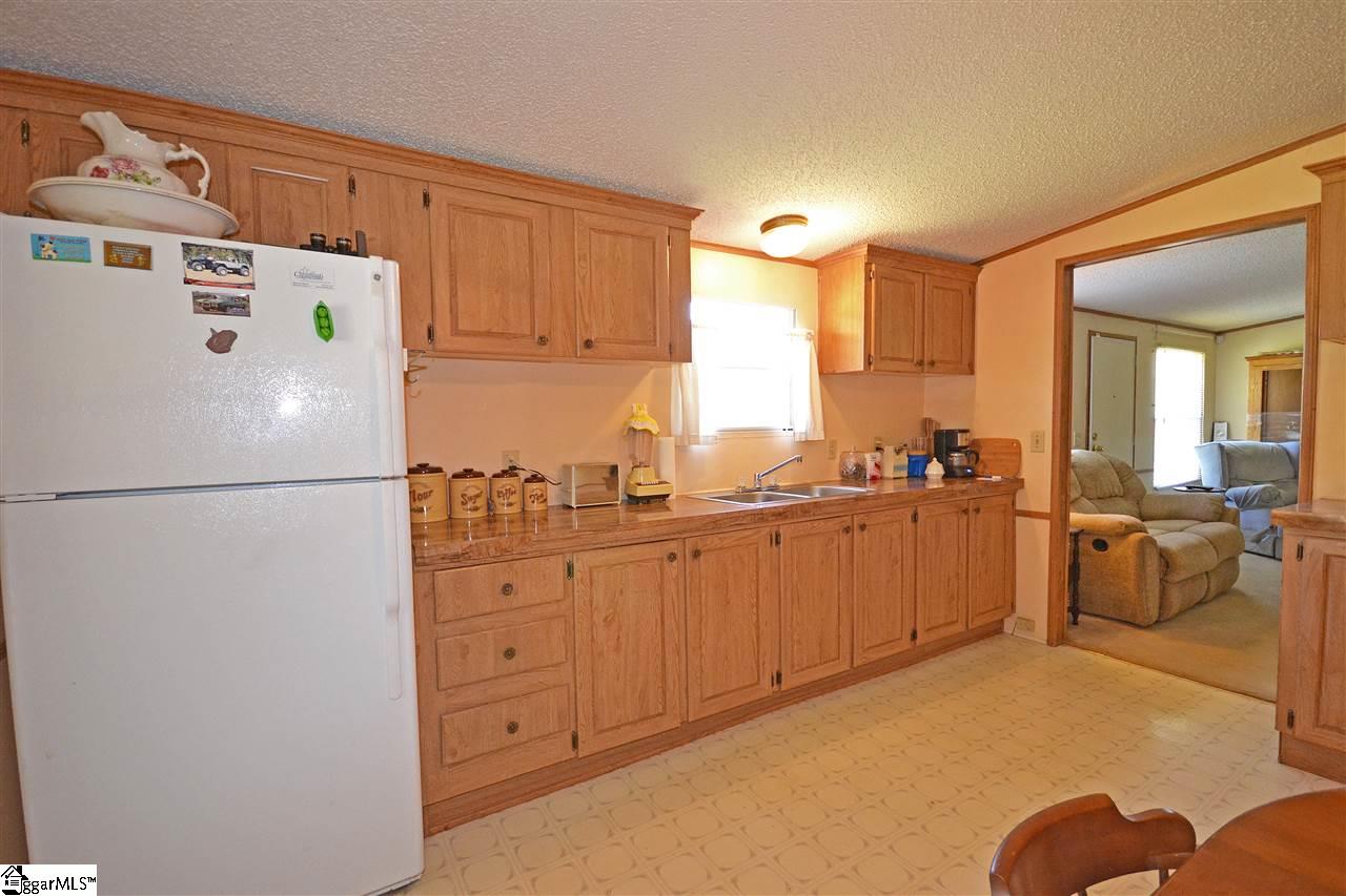 145 Finley Road, Unit B Belton, SC 29627 - Photo 2 of 22