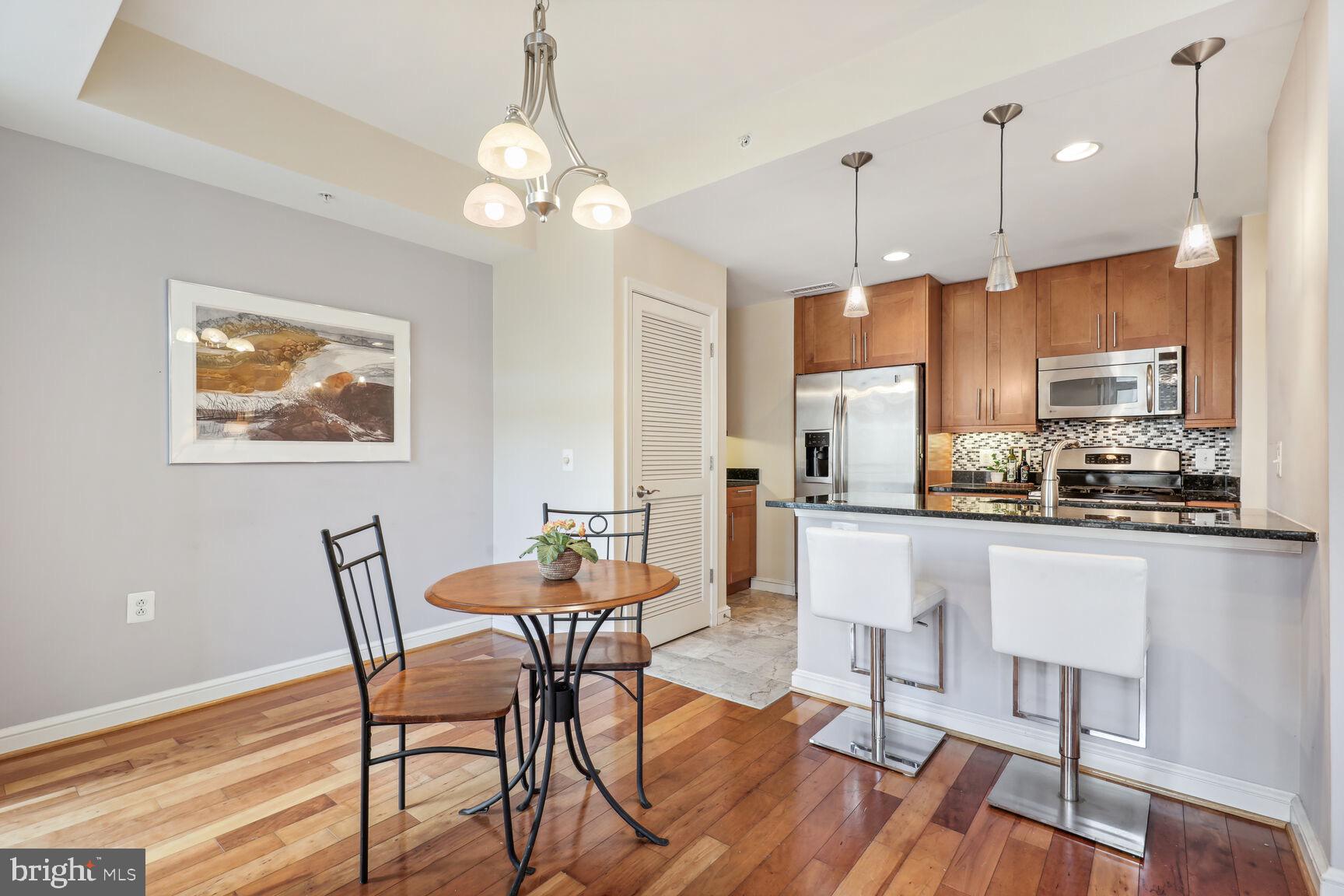 11990 Market Street, Unit 506 Reston, VA 20190 - Photo 5 of 39 Kitchen