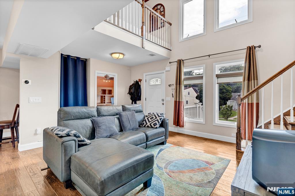 376 Riverside Avenue Rutherford, NJ 07070 - Photo 6 of 50 Gallery Image 6