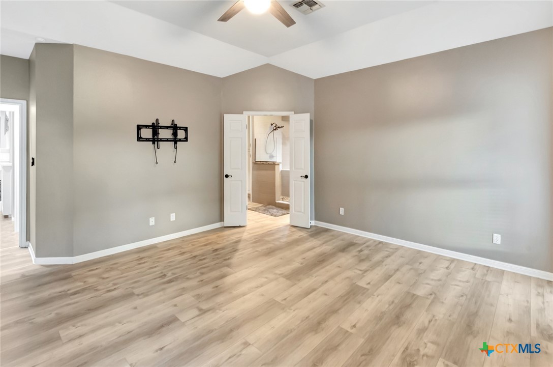 107 Masters Court Victoria, TX 77904 - Photo 30 of 48 Main BR view into Main Suite
