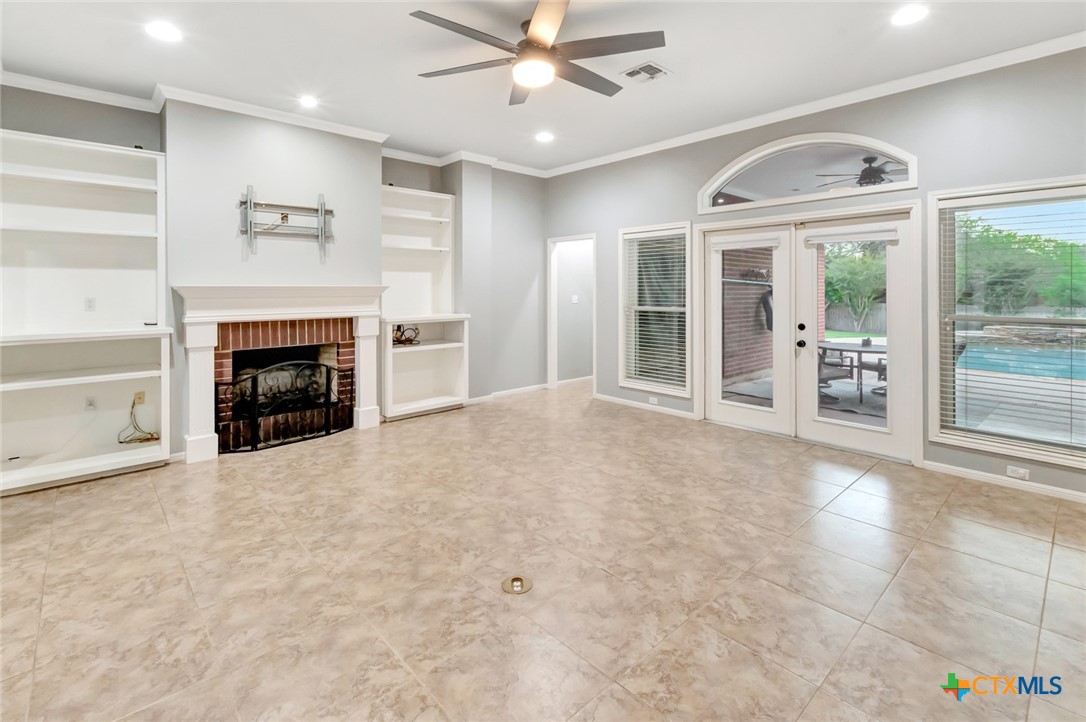 107 Masters Court Victoria, TX 77904 - Photo 6 of 48 View to Back Patio