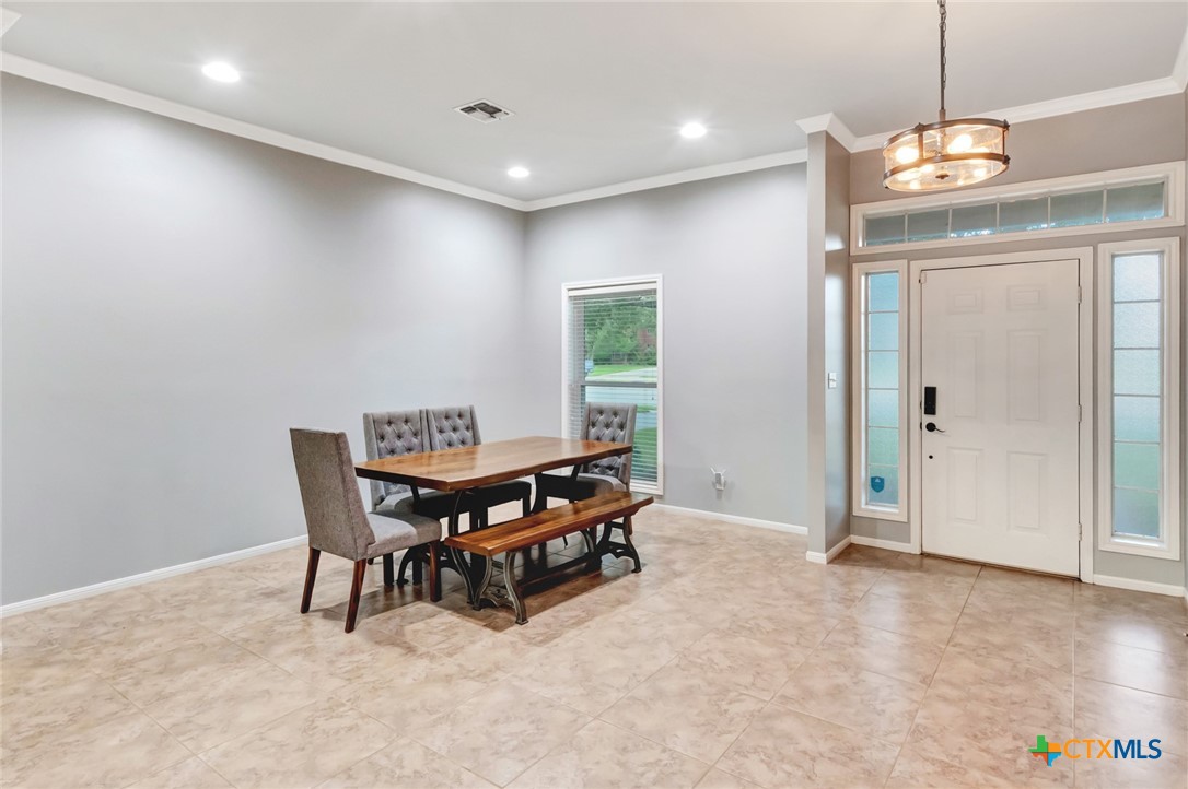 107 Masters Court Victoria, TX 77904 - Photo 7 of 48 Dining Area at Front Entrance