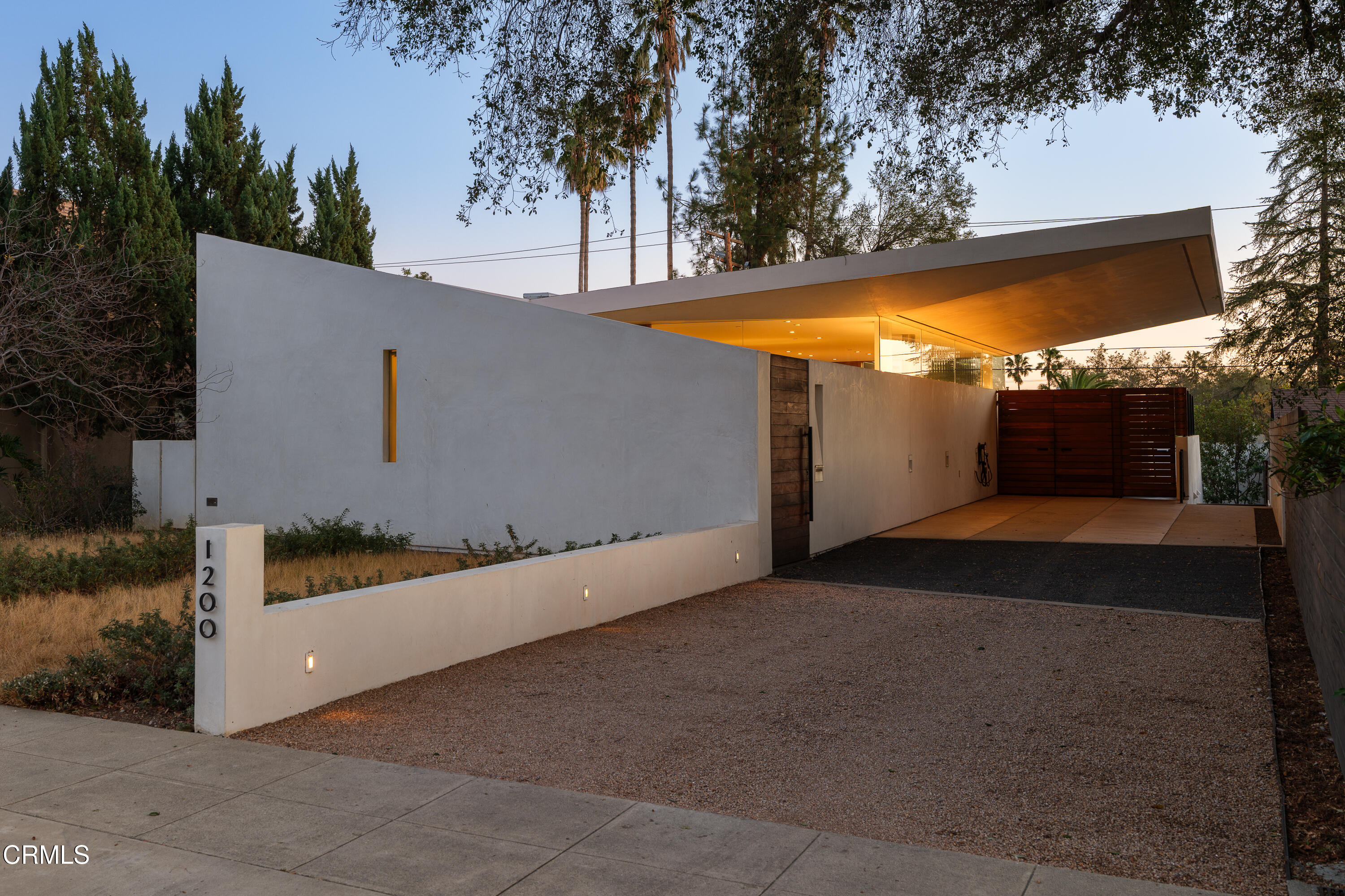 1200 East Woodbury Road Pasadena, CA 91104 - Photo 4 of 75 NPW_1200EastWoodbury_066_FLEXMLS