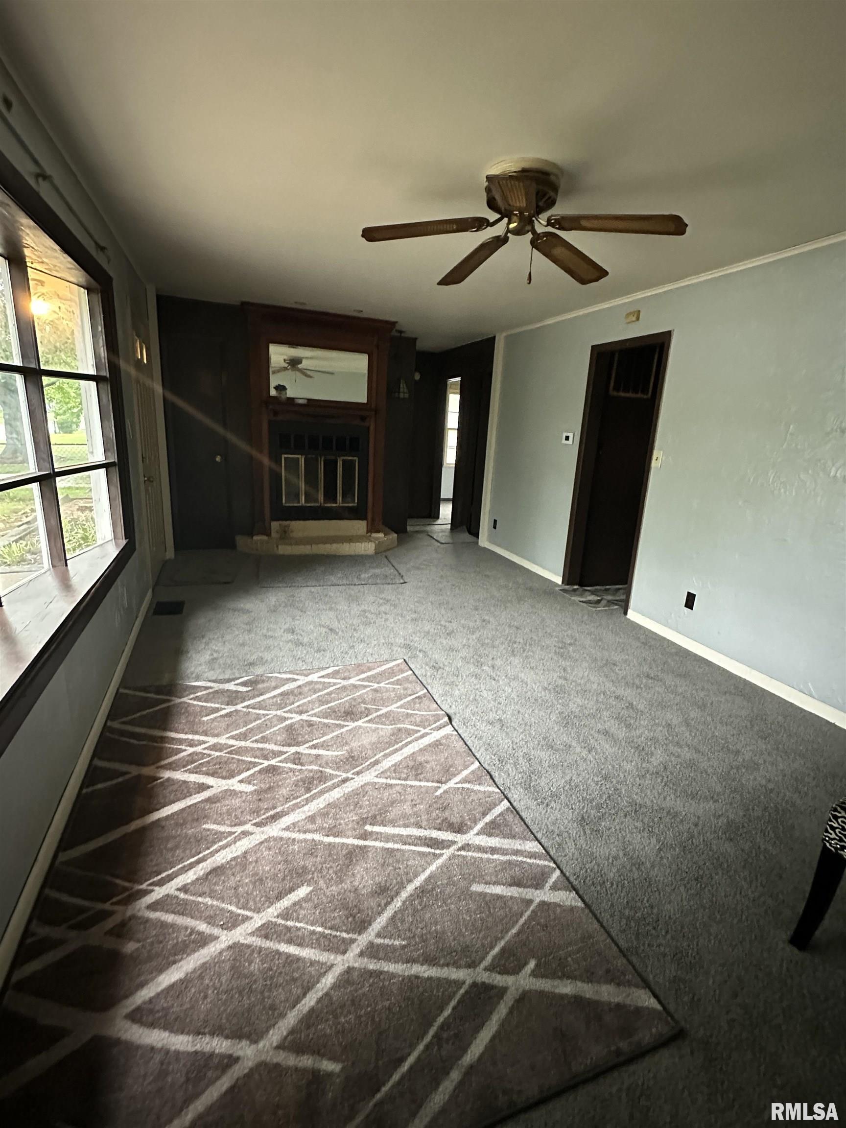 2924 North Mission Road Peoria, IL 61604 - Photo 15 of 29 Gallery Image 15