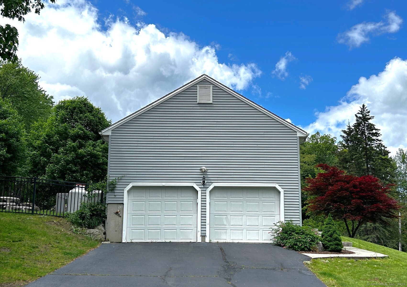 397 Walnut Hill Road Thomaston, CT 06787 - Photo 4 of 36