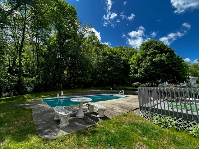 $469,000 | 397 Walnut Hill Road, Thomaston, CT 06787